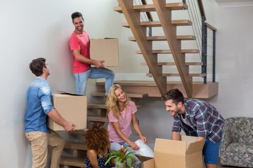 Local house moving support for a Shoreditch apartment with narrow access