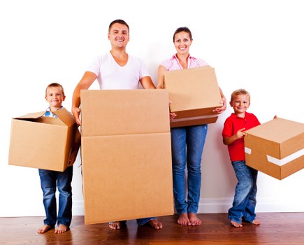 Shoreditch moving truck for flat and office relocations