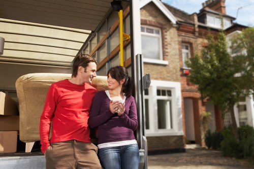 Moving day planning for a flat in Shoreditch with access challenges